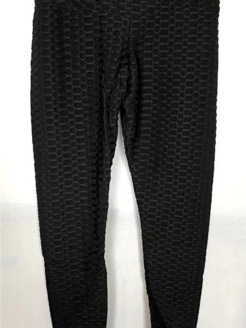 Women’s Textured Black High-Waist Leggings